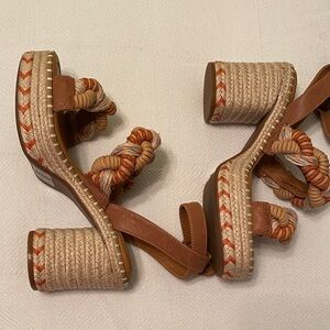 🦩Lucky Brand Women's Braided Tan and brown Sandals🦩